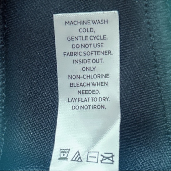 Spanx Assets Black Faux Leather Leggings Size Small - Picture 5 of 5